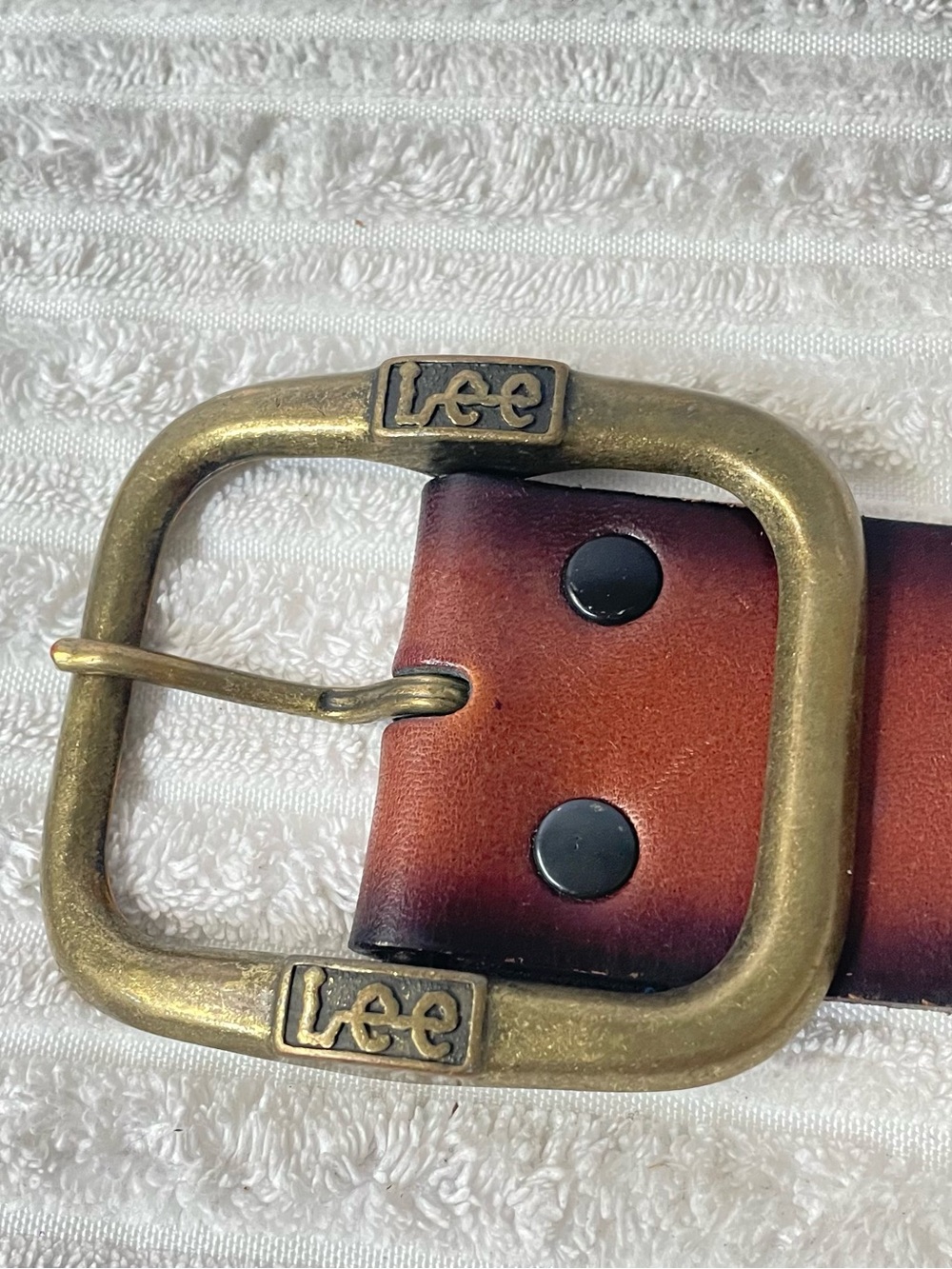 Vintage Lee hand-tooled Full Grain brown leather Western belt